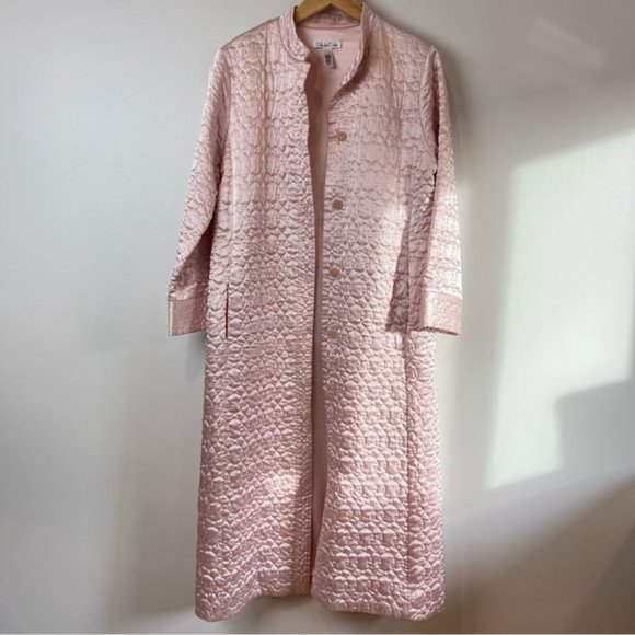 Oscar de la Renta Other - Oscar de la Renta for Neiman Marcus Quilted Pink Robe trench coat